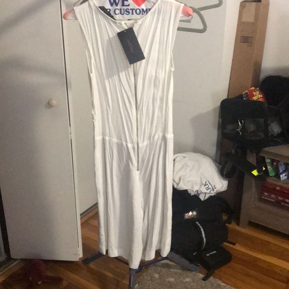 Romper - Picture 2 of 4